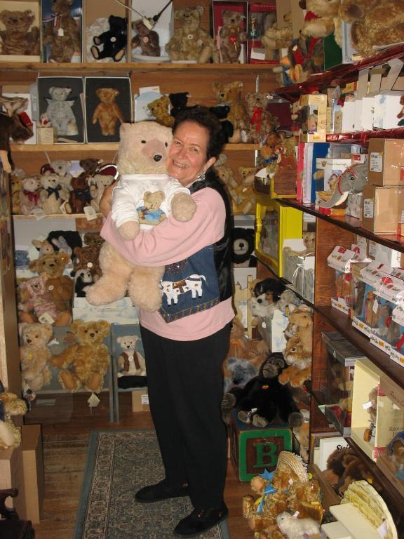 Hugging Bear Inn Bellows Falls Exterior photo